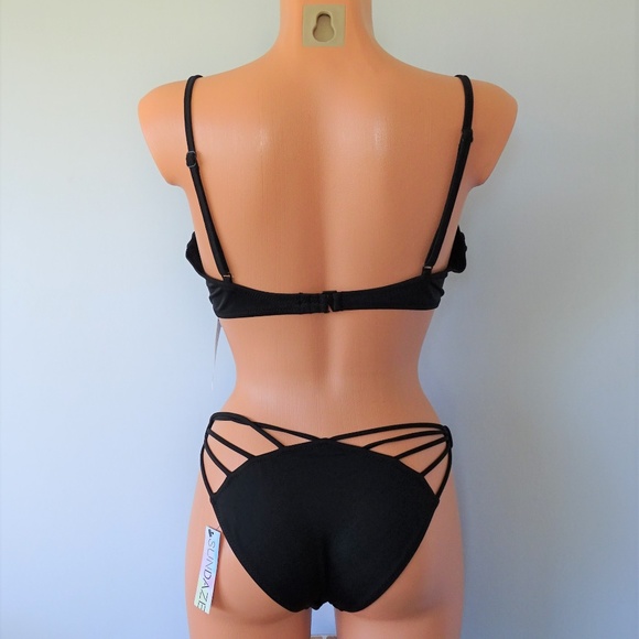 Sundazed NWT 2Pc Maya Black V Wire Bikini Set - Picture 3 of 3